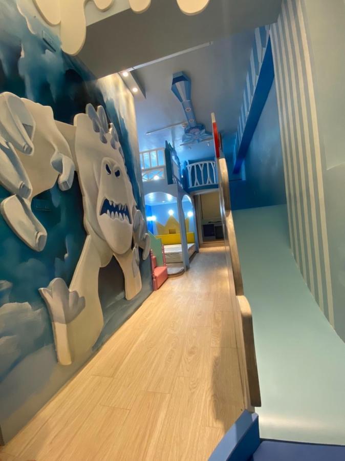 Fun Holiday Family Hostel Tainan Zewnętrze zdjęcie